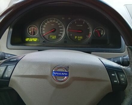 Синий Вольво ХС90, объемом двигателя 2.4 л и пробегом 390 тыс. км за 3700 $, фото 5 на Automoto.ua