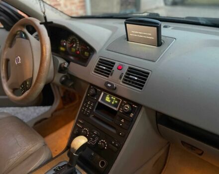 Синий Вольво ХС90, объемом двигателя 2.4 л и пробегом 265 тыс. км за 5200 $, фото 10 на Automoto.ua