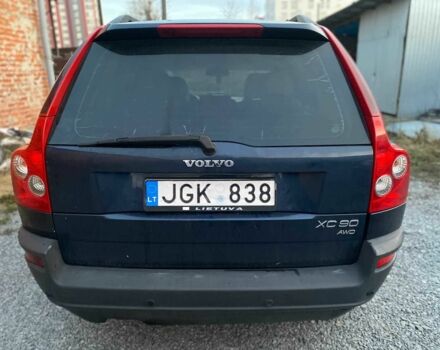 Синий Вольво ХС90, объемом двигателя 2.4 л и пробегом 265 тыс. км за 5200 $, фото 5 на Automoto.ua