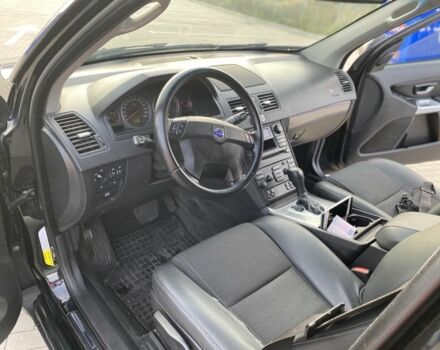 Синий Вольво ХС90, объемом двигателя 2.4 л и пробегом 320 тыс. км за 6000 $, фото 5 на Automoto.ua