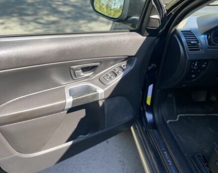 Синій Вольво ХС90, об'ємом двигуна 2.4 л та пробігом 333 тис. км за 7300 $, фото 7 на Automoto.ua