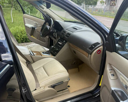 Синий Вольво ХС90, объемом двигателя 2.4 л и пробегом 317 тыс. км за 13500 $, фото 10 на Automoto.ua