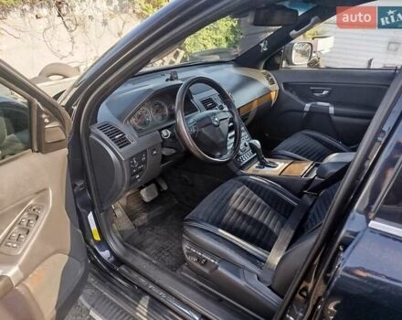 Синий Вольво ХС90, объемом двигателя 3.2 л и пробегом 235 тыс. км за 11200 $, фото 2 на Automoto.ua
