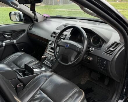 Синий Вольво ХС90, объемом двигателя 2.4 л и пробегом 211 тыс. км за 4000 $, фото 4 на Automoto.ua