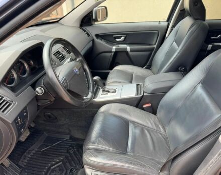 Синий Вольво ХС90, объемом двигателя 2.4 л и пробегом 231 тыс. км за 3350 $, фото 6 на Automoto.ua