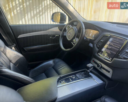 Синий Вольво ХС90, объемом двигателя 1.97 л и пробегом 227 тыс. км за 25000 $, фото 7 на Automoto.ua