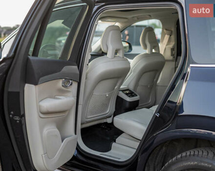 Вольво ХС90 2016 в Ровно на Automoto.ua Синий Вольво ХС90, объемом двигателя 1.97 л и пробегом 210 тыс. км за 23999 $, фото 31 на Automoto.ua