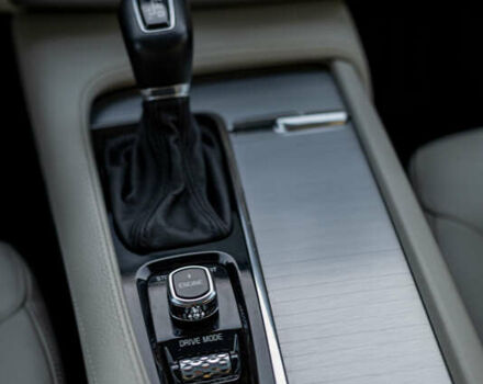 Вольво ХС90 2016 в Ровно на Automoto.ua Синий Вольво ХС90, объемом двигателя 1.97 л и пробегом 210 тыс. км за 23999 $, фото 33 на Automoto.ua