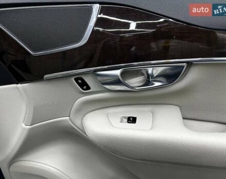 Вольво ХС90 2018 в Черновцах на Automoto.ua Синий Вольво ХС90, объемом двигателя 1.97 л и пробегом 139 тыс. км за 32000 $, фото 8 на Automoto.ua