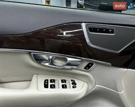 Вольво ХС90 2018 в Черновцах на Automoto.ua Синий Вольво ХС90, объемом двигателя 1.97 л и пробегом 139 тыс. км за 32000 $, фото 29 на Automoto.ua