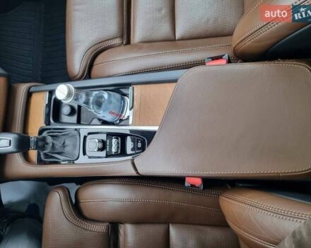 Синій Вольво ХС90, об'ємом двигуна 1.97 л та пробігом 99 тис. км за 33400 $, фото 40 на Automoto.ua