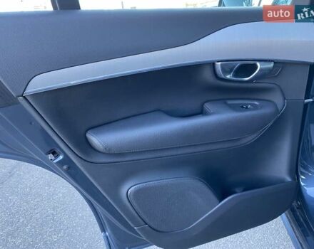 Синій Вольво ХС90, об'ємом двигуна 1.97 л та пробігом 116 тис. км за 32870 $, фото 9 на Automoto.ua