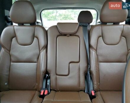 Синий Вольво ХС90, объемом двигателя 2 л и пробегом 62 тыс. км за 20294 $, фото 6 на Automoto.ua