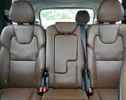 Вольво ХС90 2019 в Днепре (Днепропетровске) на Automoto.ua Синий Вольво ХС90, объемом двигателя 2 л и пробегом 62 тыс. км за 21900 $, фото 9 на Automoto.ua