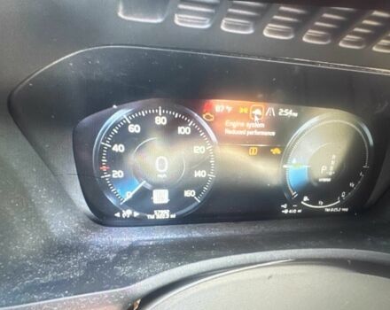 Вольво ХС90 2020 в Ровно на Automoto.ua Синий Вольво ХС90, объемом двигателя 2 л и пробегом 93 тыс. км за 37500 $, фото 15 на Automoto.ua