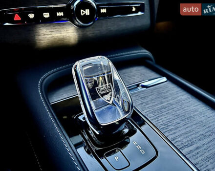 Синий Вольво ХС90, объемом двигателя 2 л и пробегом 69 тыс. км за 46900 $, фото 56 на Automoto.ua