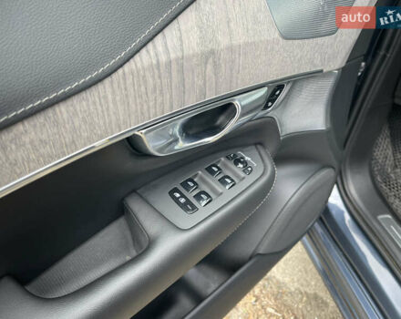 Вольво ХС90 2021 в Киеве на Automoto.ua Синий Вольво ХС90, объемом двигателя 1.97 л и пробегом 57 тыс. км за 52000 $, фото 14 на Automoto.ua