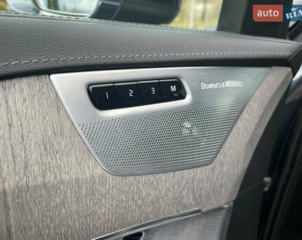 Вольво ХС90 2021 в Киеве на Automoto.ua Синий Вольво ХС90, объемом двигателя 1.97 л и пробегом 57 тыс. км за 52000 $, фото 16 на Automoto.ua