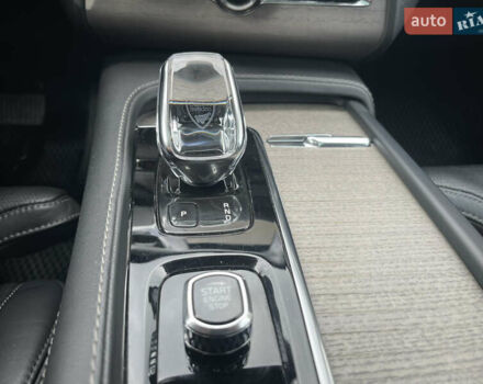 Вольво ХС90 2021 в Киеве на Automoto.ua Синий Вольво ХС90, объемом двигателя 1.97 л и пробегом 57 тыс. км за 52000 $, фото 24 на Automoto.ua