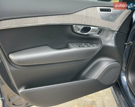 Вольво ХС90 2021 в Киеве на Automoto.ua Синий Вольво ХС90, объемом двигателя 1.97 л и пробегом 57 тыс. км за 52000 $, фото 13 на Automoto.ua