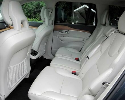 Вольво ХС90 2021 в Чернигове на Automoto.ua Синий Вольво ХС90, объемом двигателя 2 л и пробегом 24 тыс. км за 16200 $, фото 11 на Automoto.ua