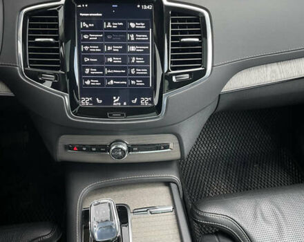 Вольво ХС90 2021 в Киеве на Automoto.ua Синий Вольво ХС90, объемом двигателя 1.97 л и пробегом 57 тыс. км за 52000 $, фото 30 на Automoto.ua