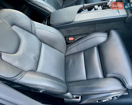 Синий Вольво ХС90, объемом двигателя 2 л и пробегом 69 тыс. км за 46900 $, фото 42 на Automoto.ua