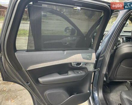 Вольво ХС90 2021 в Киеве на Automoto.ua Синий Вольво ХС90, объемом двигателя 1.97 л и пробегом 57 тыс. км за 52000 $, фото 35 на Automoto.ua