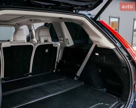 Синій Вольво ХС90, об'ємом двигуна 1.97 л та пробігом 27 тис. км за 62000 $, фото 55 на Automoto.ua