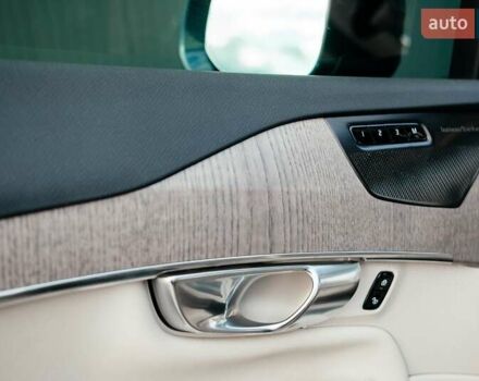 Синій Вольво ХС90, об'ємом двигуна 1.97 л та пробігом 27 тис. км за 62000 $, фото 57 на Automoto.ua