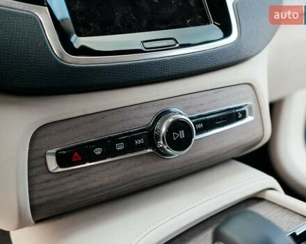 Синій Вольво ХС90, об'ємом двигуна 1.97 л та пробігом 27 тис. км за 62000 $, фото 192 на Automoto.ua