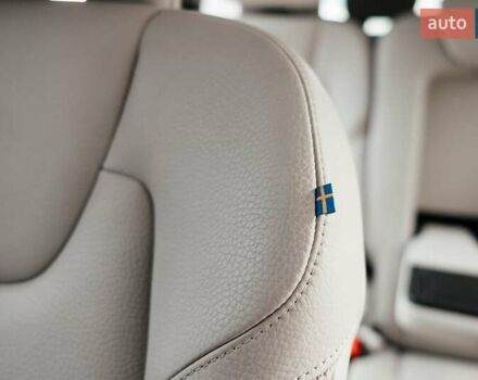 Синій Вольво ХС90, об'ємом двигуна 1.97 л та пробігом 27 тис. км за 62000 $, фото 80 на Automoto.ua