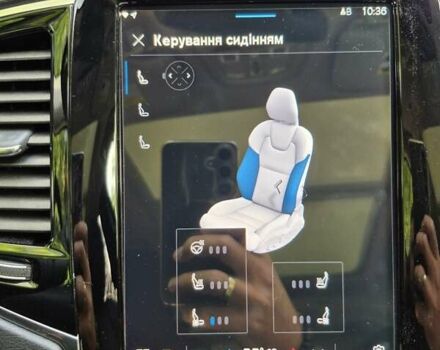 Вольво ХС90 2023 в Киеве на Automoto.ua Синий Вольво ХС90, объемом двигателя 1.97 л и пробегом 19 тыс. км за 62000 $, фото 54 на Automoto.ua