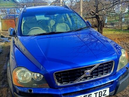 Синий Вольво ХС90, объемом двигателя 2.4 л и пробегом 454 тыс. км за 3500 $, фото 1 на Automoto.ua