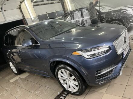 Синий Вольво ХС90, объемом двигателя 2 л и пробегом 115 тыс. км за 29500 $, фото 1 на Automoto.ua