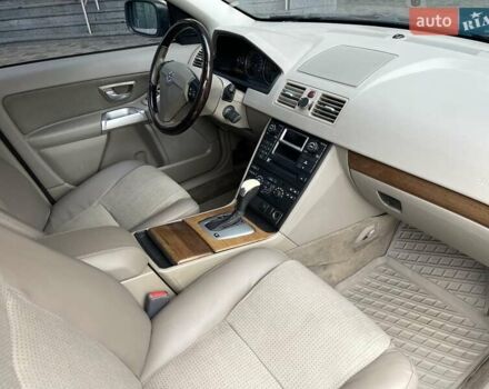 Зелений Вольво ХС90, об'ємом двигуна 2.4 л та пробігом 463 тис. км за 7900 $, фото 48 на Automoto.ua