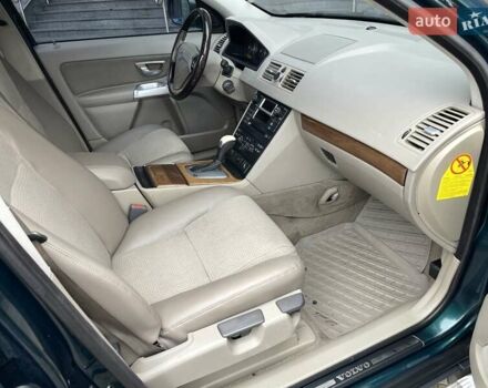 Зеленый Вольво ХС90, объемом двигателя 2.4 л и пробегом 463 тыс. км за 7999 $, фото 46 на Automoto.ua