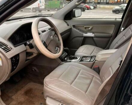 Зеленый Вольво ХС90, объемом двигателя 2.4 л и пробегом 300 тыс. км за 5700 $, фото 6 на Automoto.ua