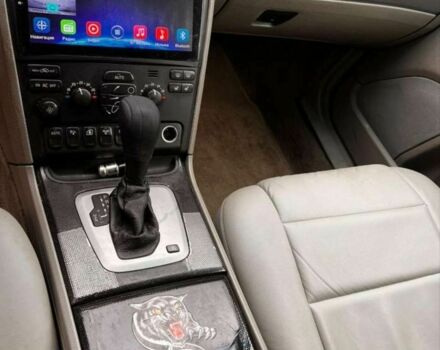 Зеленый Вольво ХС90, объемом двигателя 2.4 л и пробегом 300 тыс. км за 5700 $, фото 4 на Automoto.ua