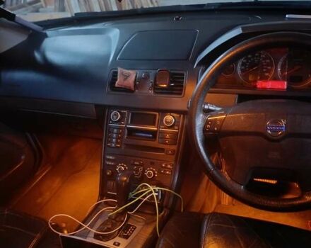 Зелений Вольво ХС90, об'ємом двигуна 2.4 л та пробігом 300 тис. км за 6000 $, фото 7 на Automoto.ua