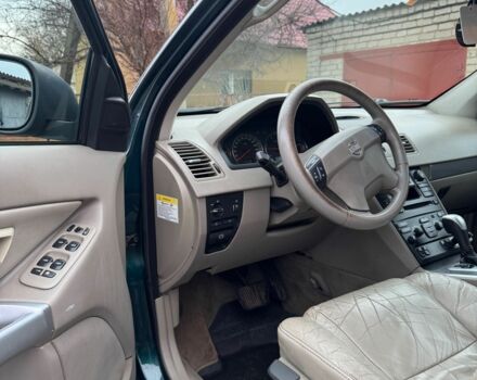 Зелений Вольво ХС90, об'ємом двигуна 2.4 л та пробігом 405 тис. км за 6299 $, фото 9 на Automoto.ua