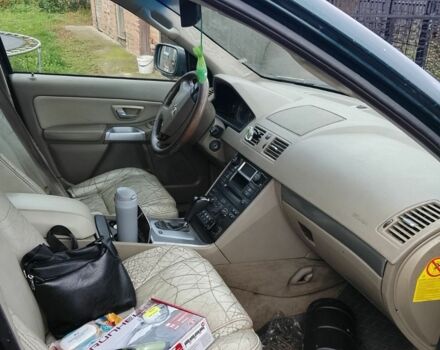 Зеленый Вольво ХС90, объемом двигателя 2.4 л и пробегом 300 тыс. км за 5000 $, фото 1 на Automoto.ua