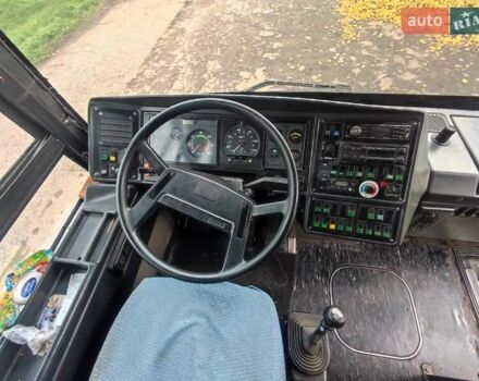 Білий Вольво B10B, об'ємом двигуна 9.6 л та пробігом 500 тис. км за 15000 $, фото 9 на Automoto.ua