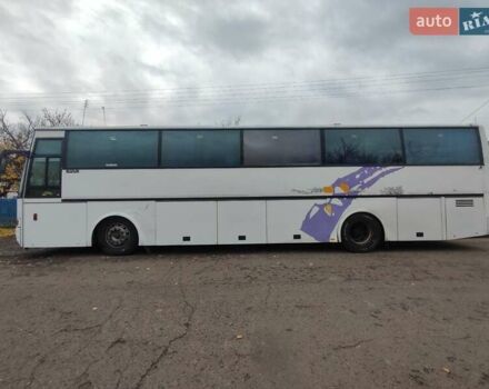 Білий Вольво B10B, об'ємом двигуна 9.6 л та пробігом 500 тис. км за 15000 $, фото 2 на Automoto.ua