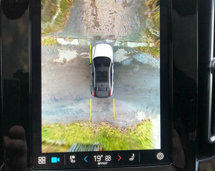 Белый Вольво C40 Recharge, объемом двигателя 0 л и пробегом 72 тыс. км за 29700 $, фото 35 на Automoto.ua