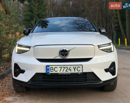 Белый Вольво C40 Recharge, объемом двигателя 0 л и пробегом 72 тыс. км за 29700 $, фото 4 на Automoto.ua