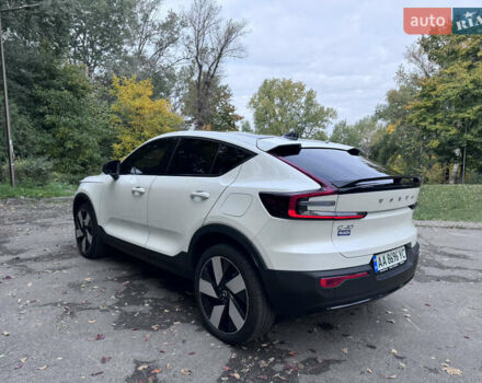 Белый Вольво C40 Recharge, объемом двигателя 0 л и пробегом 17 тыс. км за 31700 $, фото 4 на Automoto.ua
