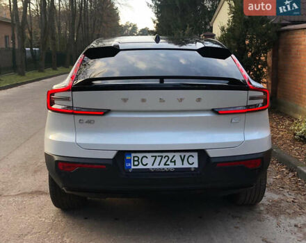 Белый Вольво C40 Recharge, объемом двигателя 0 л и пробегом 72 тыс. км за 29700 $, фото 6 на Automoto.ua
