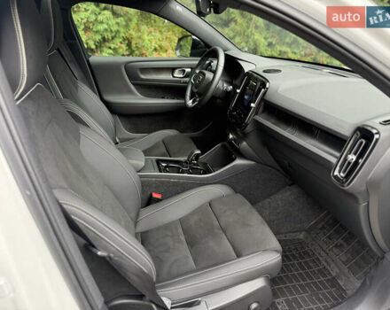 Білий Вольво C40 Recharge, об'ємом двигуна 0 л та пробігом 24 тис. км за 27600 $, фото 14 на Automoto.ua