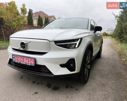 Вольво C40 Recharge 2022 у Рівному на Automoto.ua Білий Вольво C40 Recharge, об'ємом двигуна 0 л та пробігом 23 тис. км за 27600 $, фото 27 на Automoto.ua